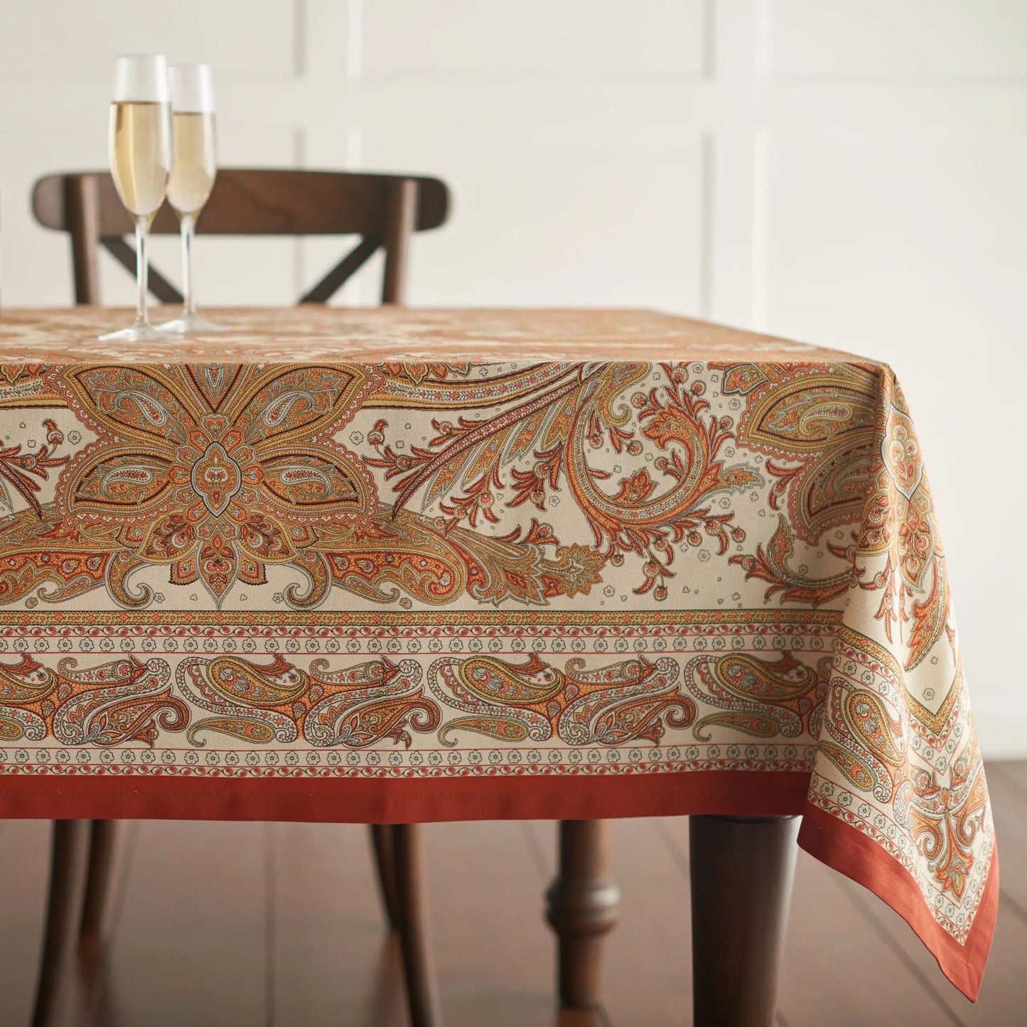 Mantel Kashmir Paisley
