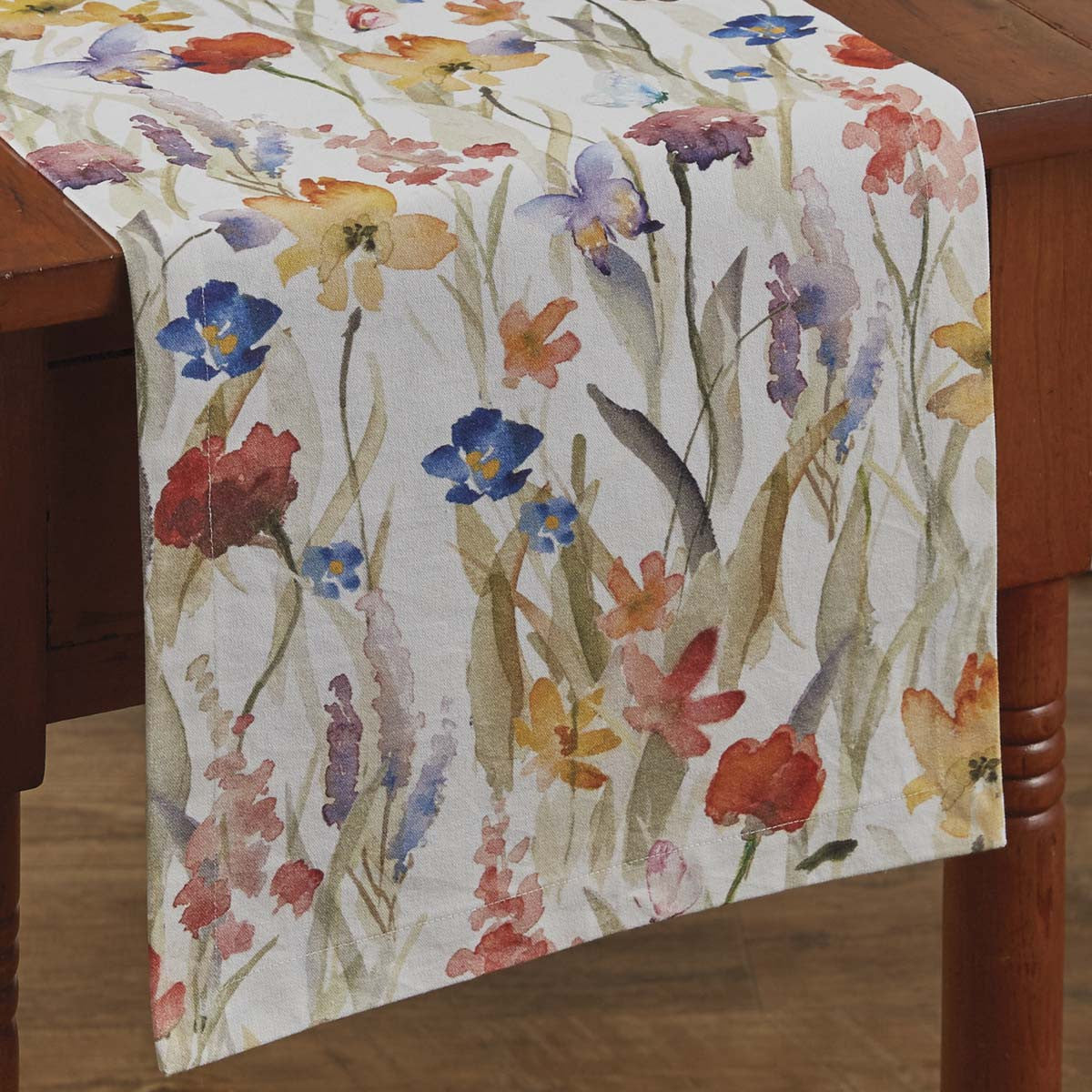 Camino de mesa de flores encantadas