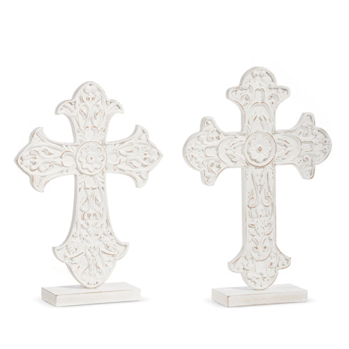 Cruz blanca de pie