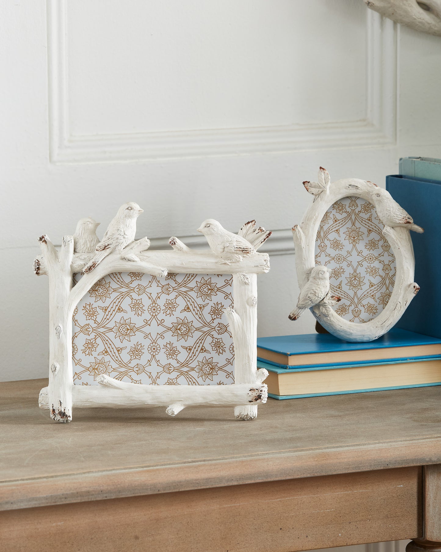 Marco de foto rectangular blanco con pajaritos