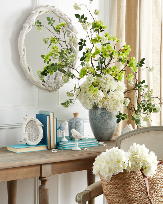 Marco de foto redondo blanco con pajaritos