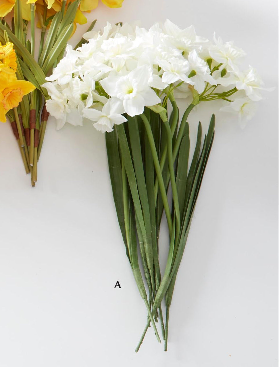 Rama de narciso blanco 18 pulgadas