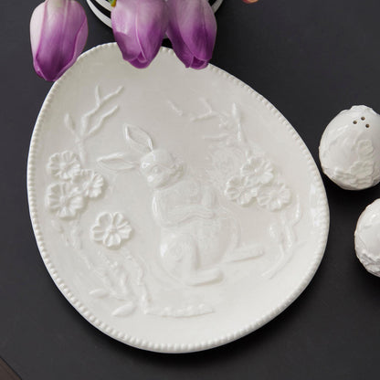 Plato de conejo ovalado en relieve
