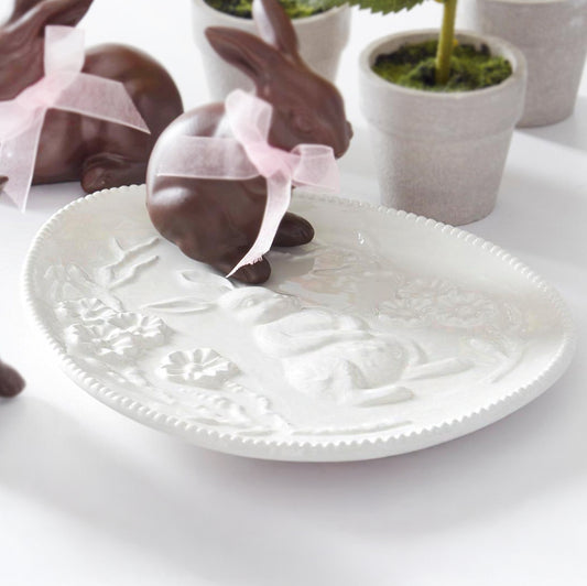 Plato de conejo ovalado en relieve