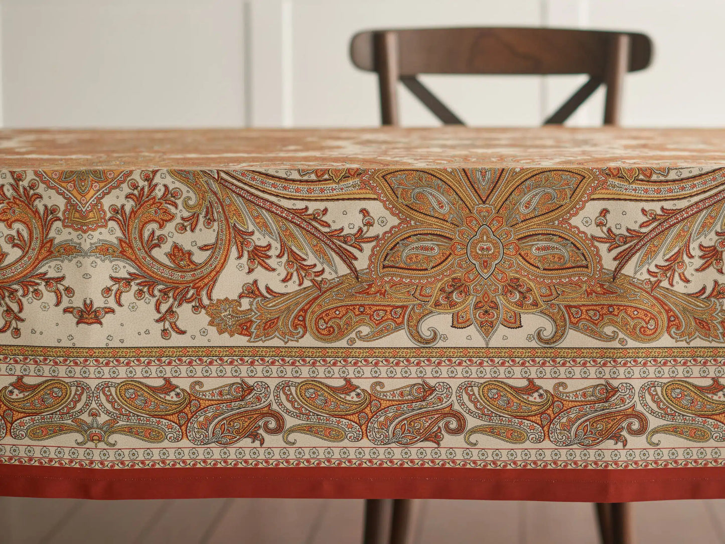 Mantel Kashmir Paisley