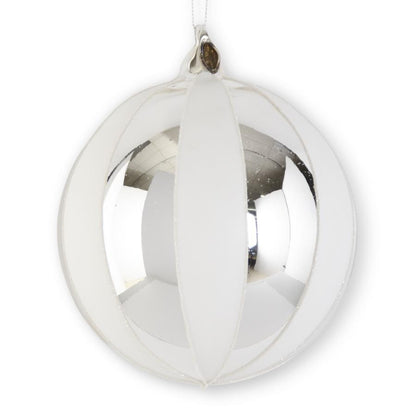 Esfera vidrio rayas blanco y plata 6 in