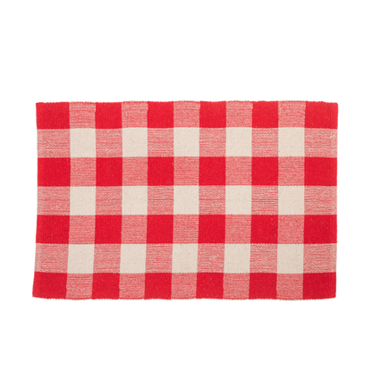 Alfombra de cuadros roja y blanca