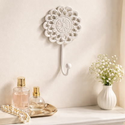 Colgador de medallon de flor