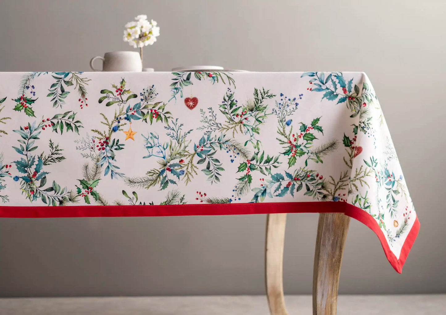 Mantel Holly Time