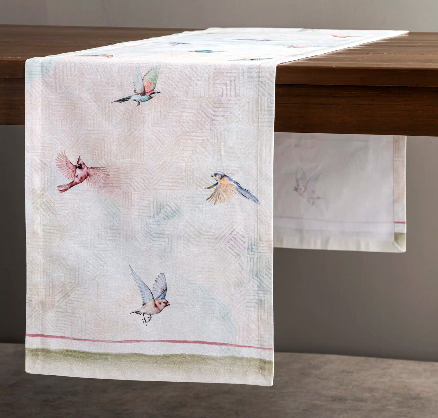 Camino de mesa Flying Birds