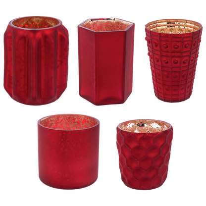 Candeleros pequenos rojos de vidrio