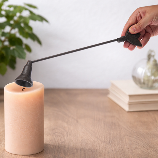 Apagavelas de abeja verde dorado y negro